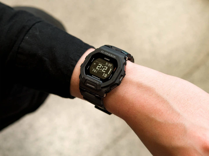 Мужские часы CASIO G-Shock GBD-200-1ER Bluetooth – купить
