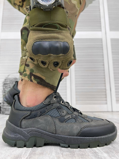 Чоловічі Кросівки Bullet пресована шкіра з сітчастими вставками / Легке Взуття чорне розмір 45 - зображення 1