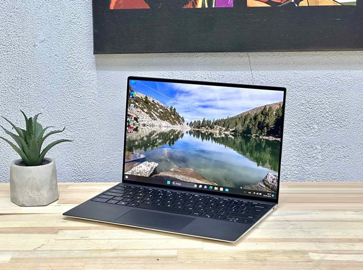 Dell Xps 9310 | 13.4 "4K (3840x2400) Touch / IPS | Intel Core i7-1185G7 ...