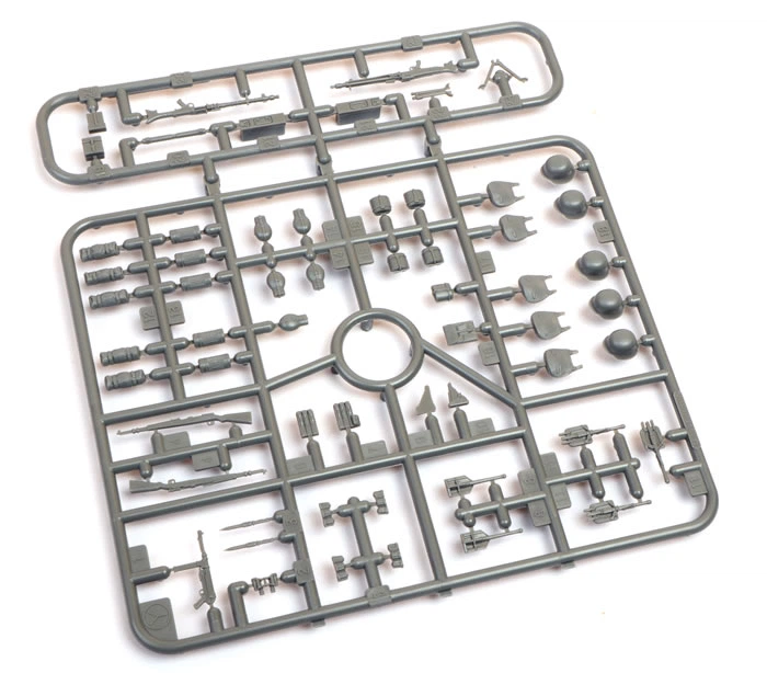 Збірна модель 1/35 автомобіль German Armoured Railway Vehicle P204 (f) Tamiya 32413 - зображення 8
