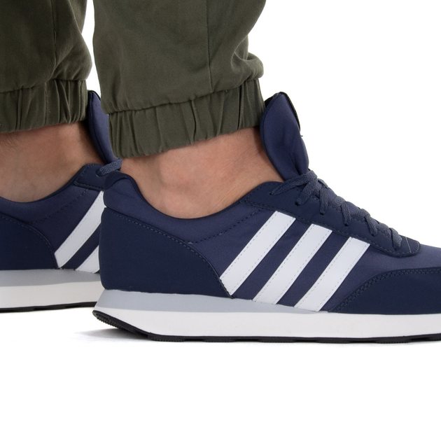 Buty sportowe na platformie do kostki męskie Adidas Run 60S 3.0 HP2255 41.5 (7.5UK) 26cm Granatowe (4066748799541) - obraz 2