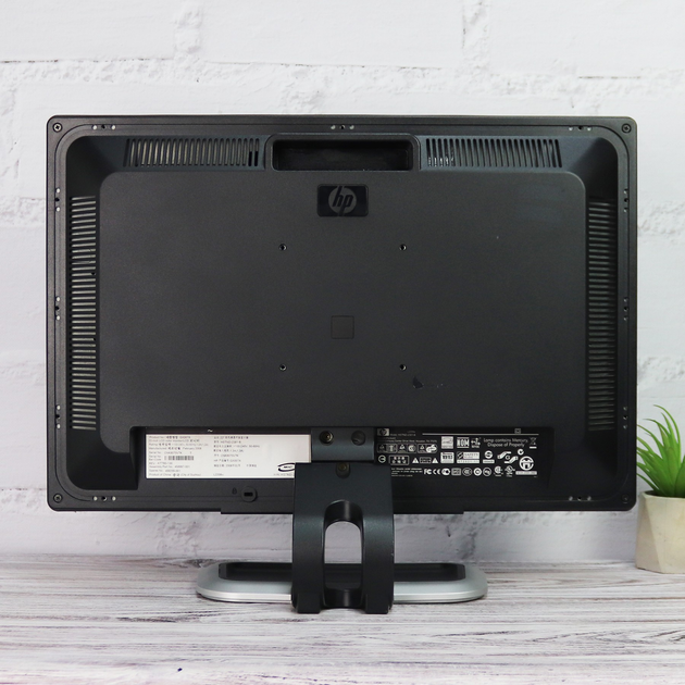 Монитор 22" HP L2208w TN 1680х1050 Б/У - изображение 3