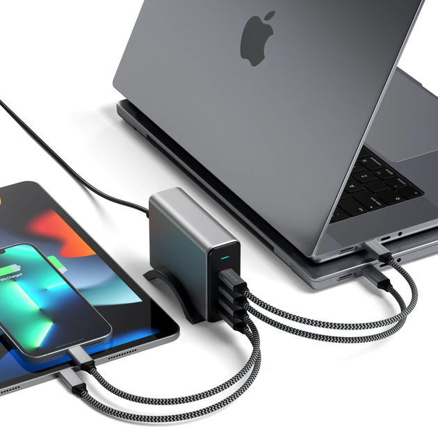 Зарядний пристрій Satechi 165W USB-C 4-Port PD GaN Charger Space