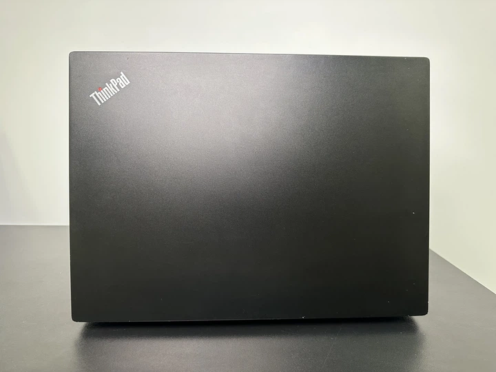 Ноутбук Lenovo ThinkPad E490 14