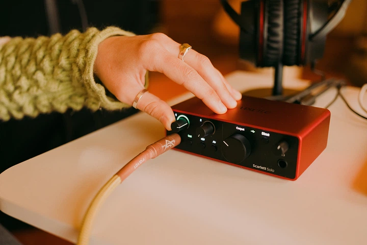 Аудіоінтерфейс FOCUSRITE Scarlett Solo 4th Gen (234617) – фото