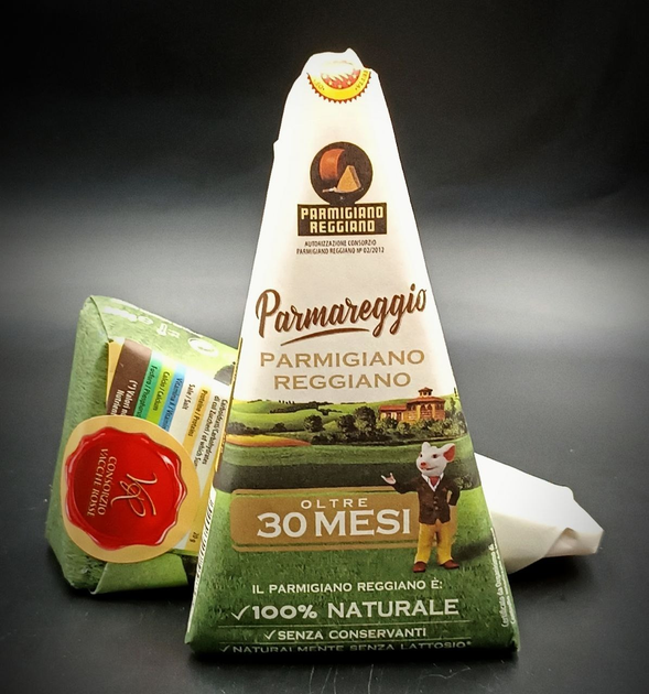Купить Сыр Пармезан Parmareggio Parmigiano Reggiano 30 міс 200г от ...