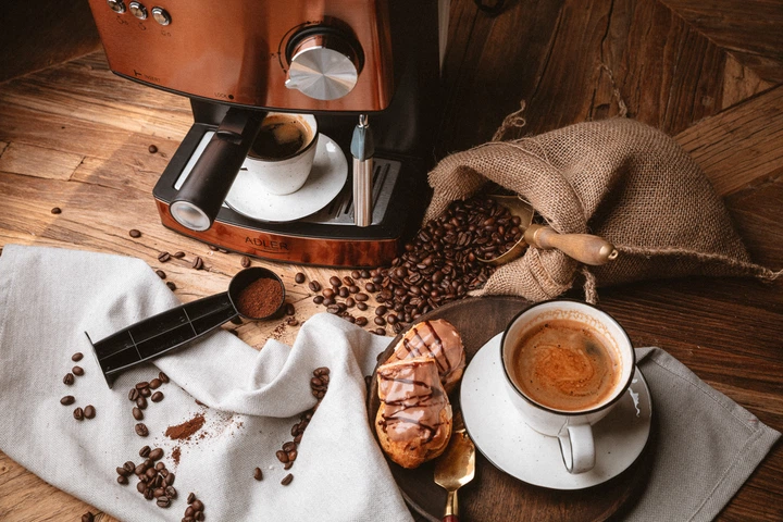 Кавоварка рожкова Adler AD 4404cr (5908256836310) - зображення 7