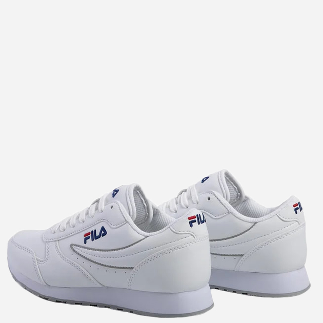 Buty sportowe damskie Fila 1010308 40 (9US) 25 cm Białe (8719477080515) - obraz 4