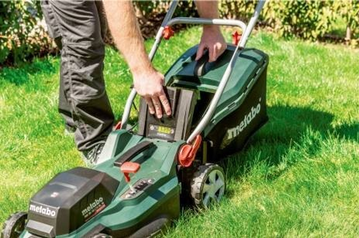 Аккумуляторная газонокосилка Metabo RM 36-18 LTX BL 36, 2 акб 5.2 Ah (601716650) - изображение 2