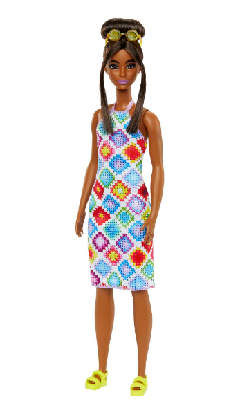 Лялька Barbie "Модниця" в сукні з візерунком у ромб (HJT07) - Фото 2 Лялька Barbie "Модниця" в сукні з візерунком у ромб (HJT07) - зображення 2