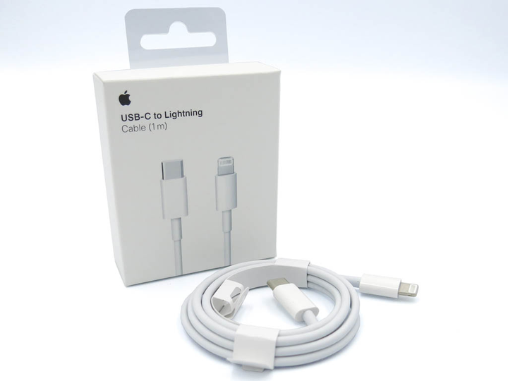 APPLE MQGJ2FE A USB-C to Lightning - その他