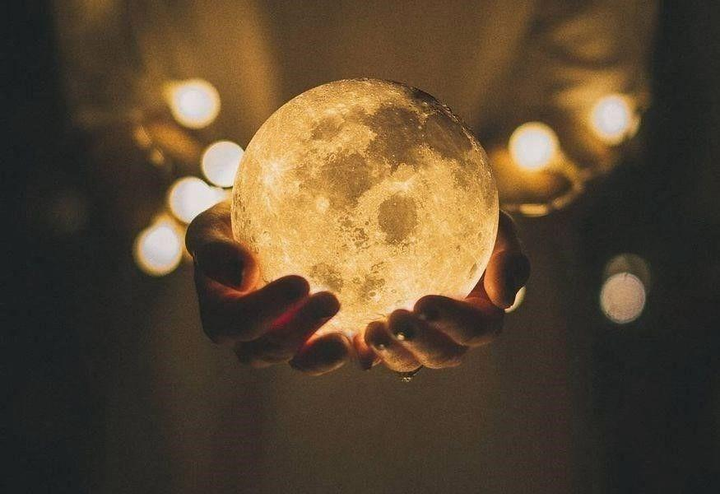 Популярный дизайнерский Ночник MOON LAMP 15 см на аккумуляторе с пультом - изображение 2