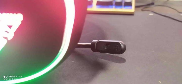 Ігрові навушники провідні повнорозмірні Jedel 234GH звук 7.1 з RGB підсвічуванням 7 кольорів, мікрофон та активне шумозаглушення - Фото 3 Ігрові навушники провідні повнорозмірні Jedel 234GH звук 7.1 з RGB підсвічуванням 7 кольорів, мікрофон та активне шумозаглушення - зображення 3