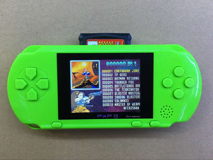 Портативная игровая ретро приставка с LCD экраном 2.7" UTM PXP3 16bit с подключением к ТВ + картридж с играми Зеленая - изображение 8