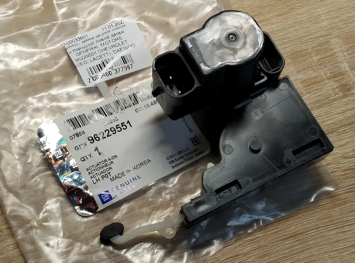 Привод замка задней левой двери GENERAL MOTORS 96229551 CHEVROLET