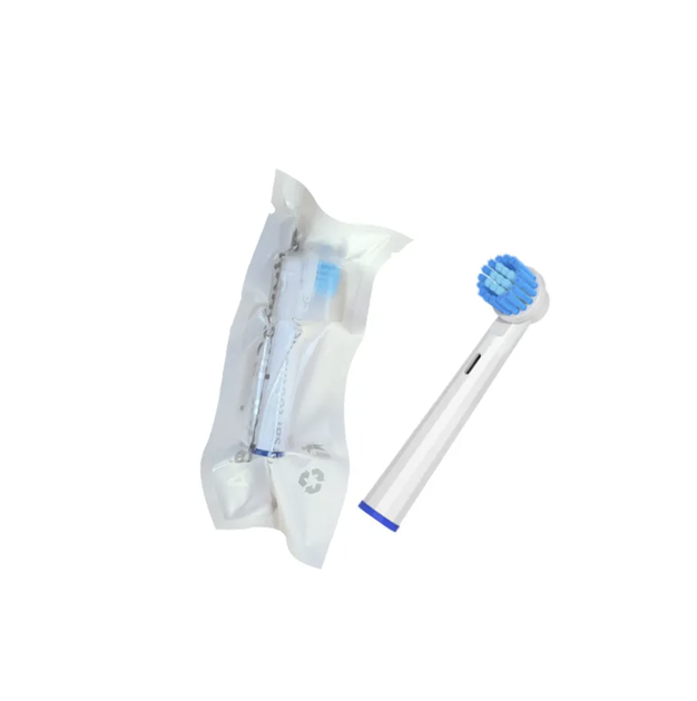 Насадка для электрической зубной щетки Oral-B Soft and Sensitive EB17 - Фото 3 Насадка для электрической зубной щетки Oral-B Soft and Sensitive EB17 - изображение 3