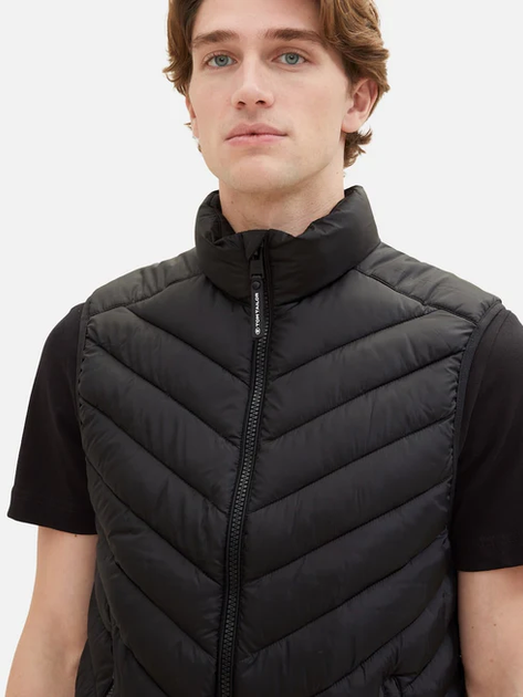Жилет Tom Tailor S Чорний 1036072-29999 - Фото 3 Жилет Tom Tailor S Чорний 1036072-29999 - изображение 3