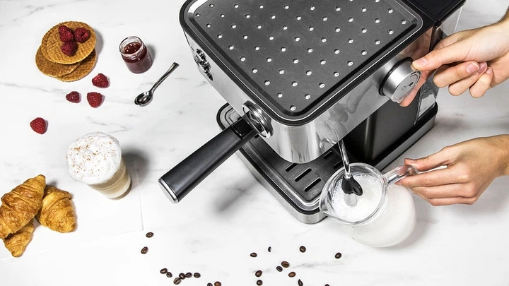 Кавоварка ріжкова Cecotec Power Espresso 20 Professionale (01556) - зображення 7