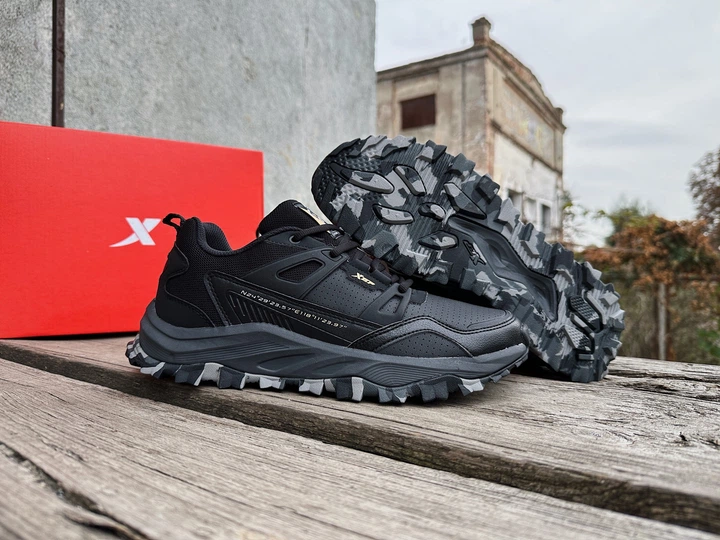 Мужские кроссовки Xtep Outdoor 979319170005 Black черные 46 29.5