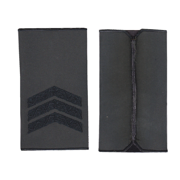 Муфта звание сержант, черные нитки на оливке. 5 см*10 см. - изображение 1