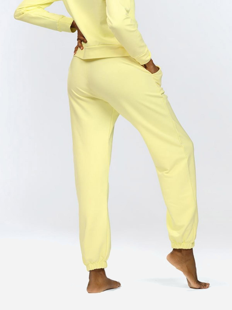 Spodnie dresowe DKaren Wenezja M Żółte (5903251466906) - obraz 2