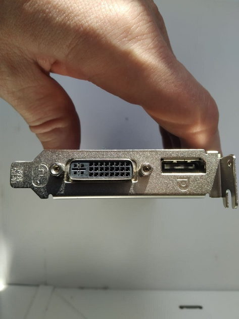 Дискретная видеокарта AMD Radeon R7 350Х, 4 GB GDDR3, 128-bit / 1x DVI ...