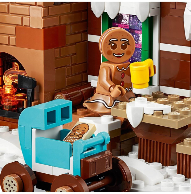 Zestaw klocków LEGO Creator Expert Chatka z piernika 1477 elementów (10267) - obraz 4