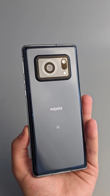 Мобільний телефон Sharp Aquos R6 12GB/128GB Black (A101SH)(00025916) Б/В - Фото 2 Мобільний телефон Sharp Aquos R6 12GB/128GB Black (A101SH)(00025916) Б/В - изображение 2