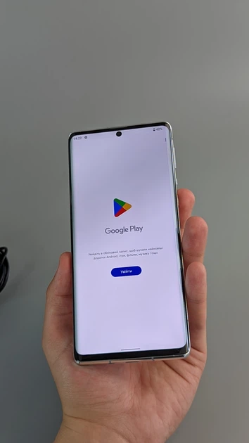 Мобільний телефон Sharp Aquos R6 12GB/128GB White (A101SH)(00025911) Б/В - Фото 4 Мобільний телефон Sharp Aquos R6 12GB/128GB White (A101SH)(00025911) Б/В - изображение 4