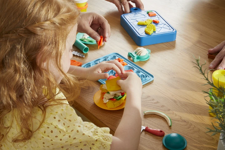 Набір для творчості з пластиліном Hasbro Маленький Шеф (5010996130976) - зображення 6