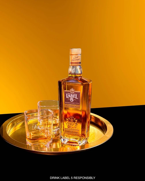 Виски Label 5 Gold Heritage 0.7 л 40% в подарочной коробке