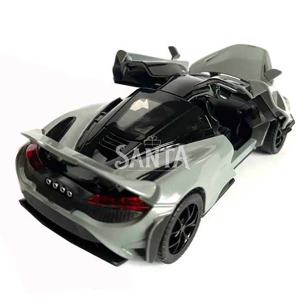 Игрушечная машинка металлическая McLaren 765LT, макларен, серая