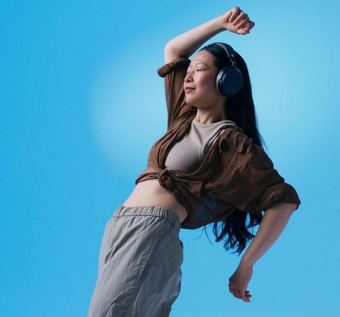 Наушники Sennheiser Momentum 4 Wireless Denim (700386