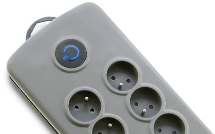 Подовжувач із захистом від імпульсних перенапруг Qoltec 2.5 м сірий (5901878501628) - зображення 2