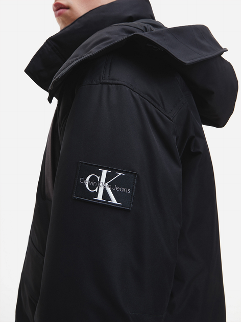 Куртка зимова чоловіча Calvin Klein J30J321969-BEH S Чорна (8719856679637) - зображення 4