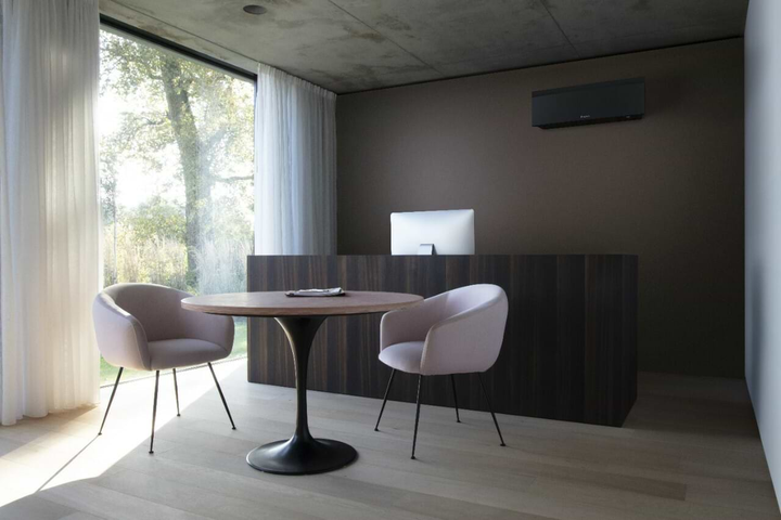 Кондиционер Daikin Emura 3 FTXJ25AB/RXJ25A Black - изображение 5