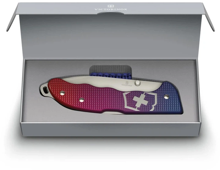 Ніж Victorinox Evoke Alox 136 мм 5 функцій Рифлений синьо-червоний градієнт (0.9415.D221) - зображення 11