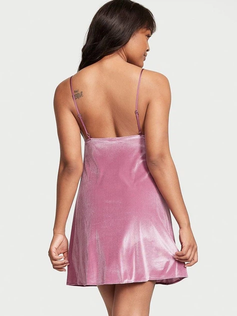 Нічна сорочка Victoria's Secret (144000905041QCJXS) Velvet Slip Dress велюрова XS рожева - зображення 2