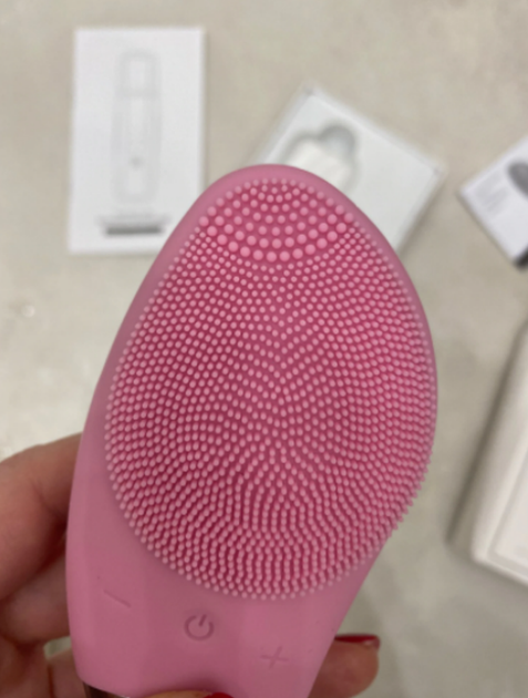Щітка для вмивання обличчя вібраційна силіконова щітка масажер Sonic Facial Brush - Фото 3 Щітка для вмивання обличчя вібраційна силіконова щітка масажер Sonic Facial Brush - зображення 3