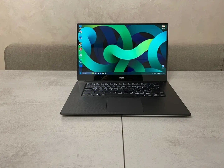 Игровой ноутбук Dell Xps 15 9560 / 15.6