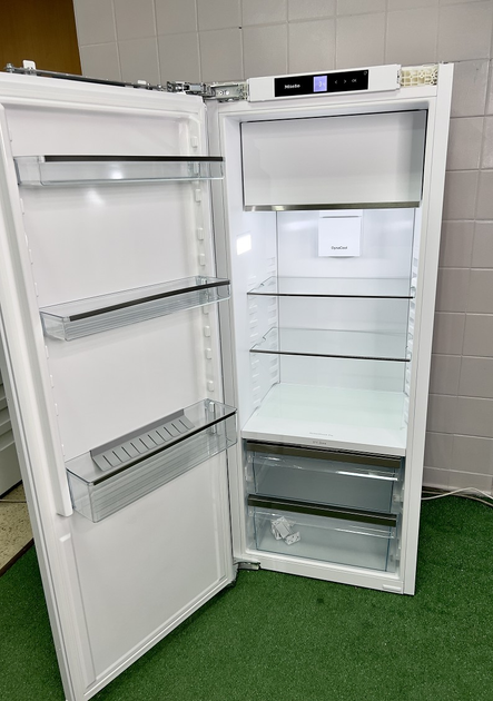 Встроенный холодильник с морозильным отделением Miele K 7774 D 2021 ...