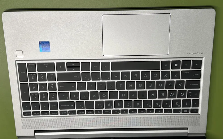 Ультрабук HP ProBook 450 G10 / 15.6