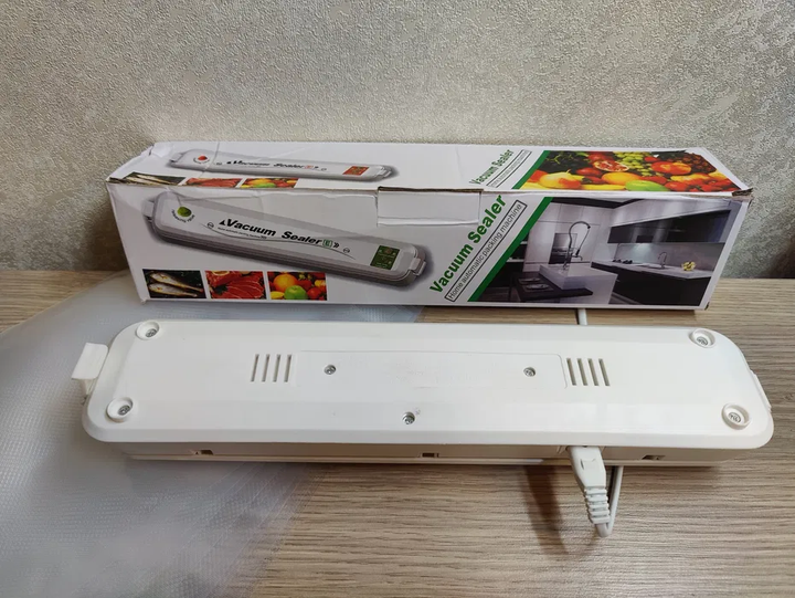 Вакууматор автоматичний Kitchen Automatic Vacuum побутовий вакуумний пакувальник для тривалого зберігання продуктів + ​​5 пакетів - изображение 4