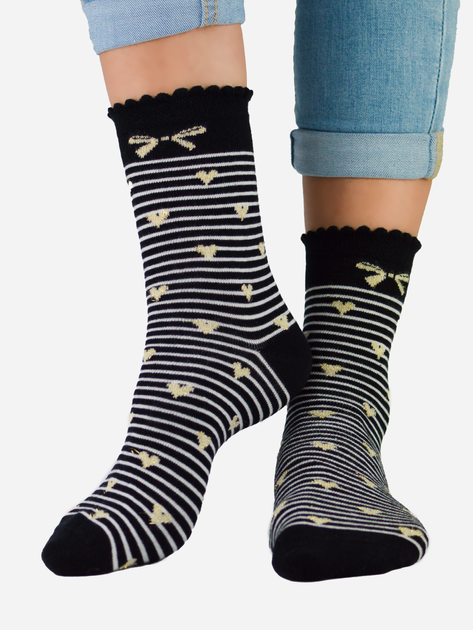 Шкарпетки дитячі NOVITI SB059-W-01 котон 27-30 Чорні (5905204334676) - зображення 1