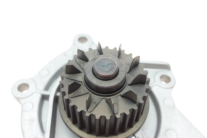 Водяний насос FEBI 39056 Audi A4, A3, A5, A8; Skoda Octavia, Superb, Yeti; Volkswagen Passat, CC, Transporter, Tiguan, Golf, Multivan, Jetta; Seat Exeo 06H121026AB, 06H121026AF, 06H121026AG - зображення 2