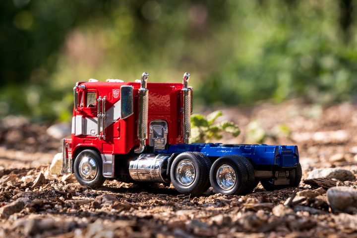 Maszyna Jada Transformers Otimus Prime 14.5 cm (4006333084416) - obraz 11