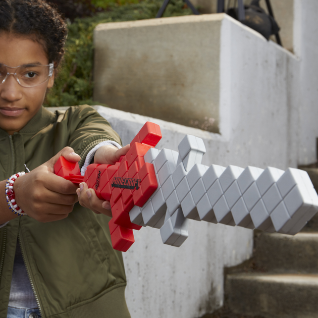 Blaster Hasbro Nerf Minecraft Miecz Heartstealer (5010996126016) - obraz 4