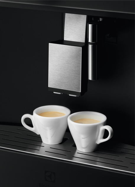 Кавомашина вбудована Electrolux 900 Coffee Machine EBC85X - зображення 6