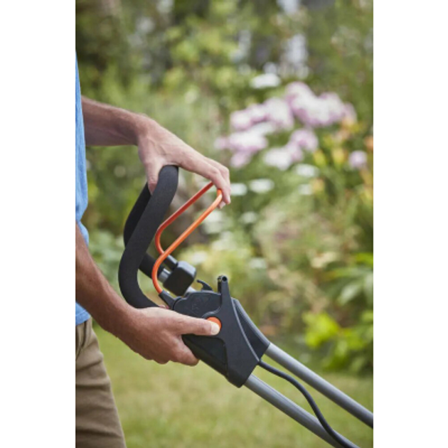 Газонокосилка Black&Decker аккумуляторная 36 В, 2.5 Ач, 32 см, 1 АКБ и ЗУ (BCMW3336L1) - изображение 6