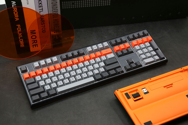 Клавиатура проводная Varmilo Lure VBM108 Bot: Lie 108Key EC V2 Sakura USB Black (A01A003A9A4A01A005) - изображение 16